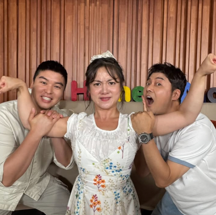 '48kg' 박나래, 뼈말라 팔뚝에 성난 광배근 "근육 뽐내는 프리티 박…