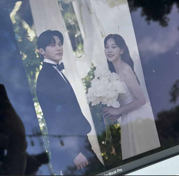 '10월 결혼' 윤선우♥김가은, '꿀 뚝뚝' 웨딩 화보..."10년 동안…