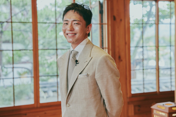 [종합] '토니상 6관왕' 박천휴 작가 "'어쩌면 해피엔딩'에 내 청춘 …