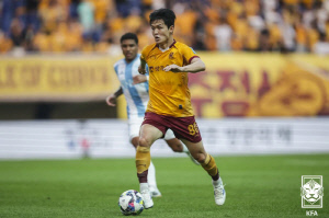 [코리아컵 현장리뷰]'김영권 전반 퇴장→조성권 결승골' 광주, 울산 1-0 꺾고 2년 연속 준결승 쾌거