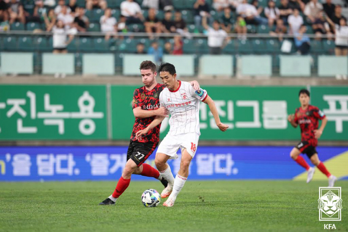 '최재영-김동현-갈레고 연속골' 부천, 김포에 3-1 승 '9년만의 4강…