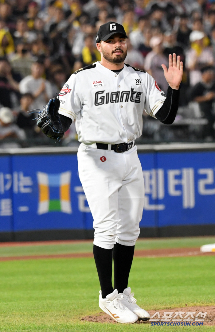 새 'LG 킬러' 탄생이요. 158km 감보아 6.2이닝 무실점 6연승+…