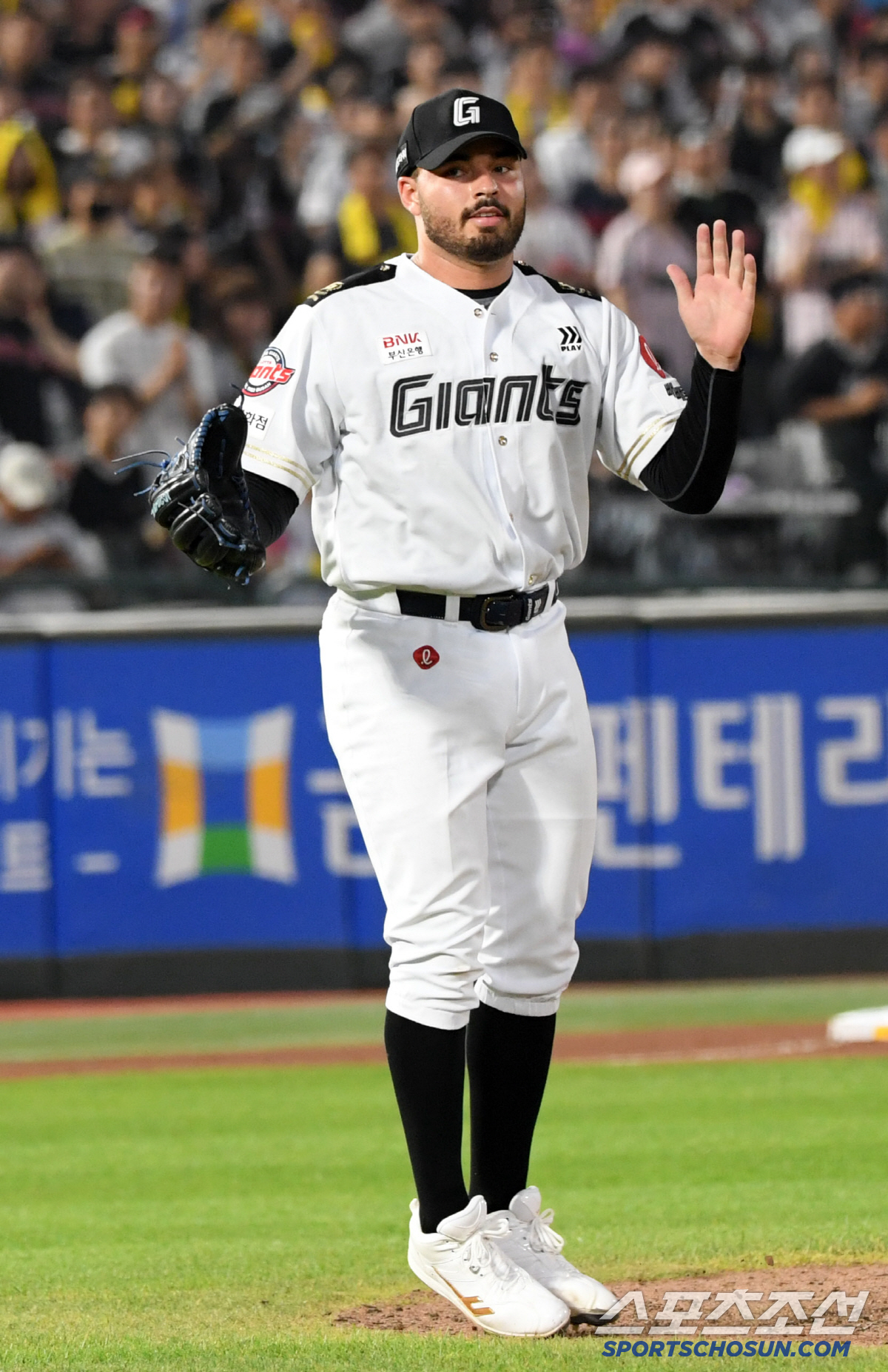 새 'LG 킬러' 탄생이요. 158km 감보아 6.2이닝 무실점 6연승+…
