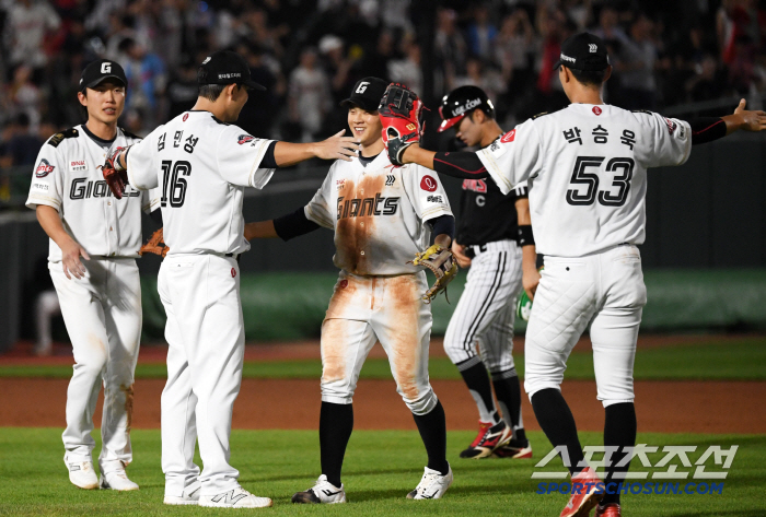 [포토] 롯데 '이겼다'