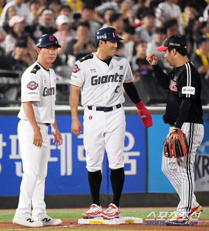 '엘롯라시코 자존심 지킨 롯데 캡틴' 임찬규 무너뜨린 투런포...158k…