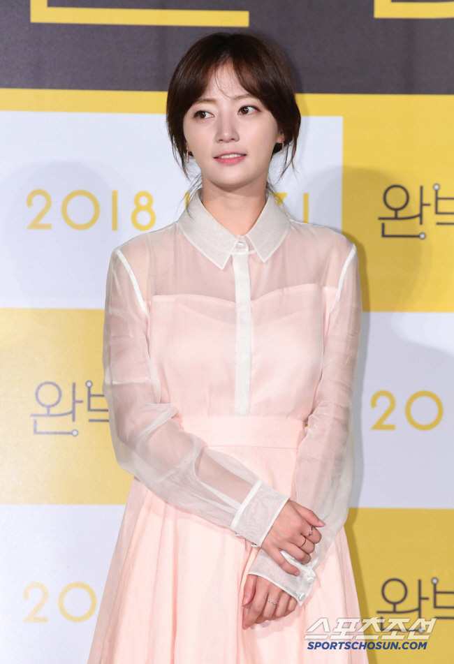 송하윤 "학폭의혹 사실무근 법적대응"…최초 폭로자 "폭행 강제전학, 무고…
