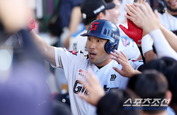 "LG전은 항상 쉽지 않아서..." 3위 지킨 한방이 39세 베테랑의 방…
