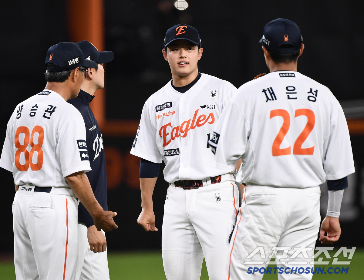'156㎞ 무4사구' 43일만에 QS…'득점 지원 無' 패전투수, 1위 …