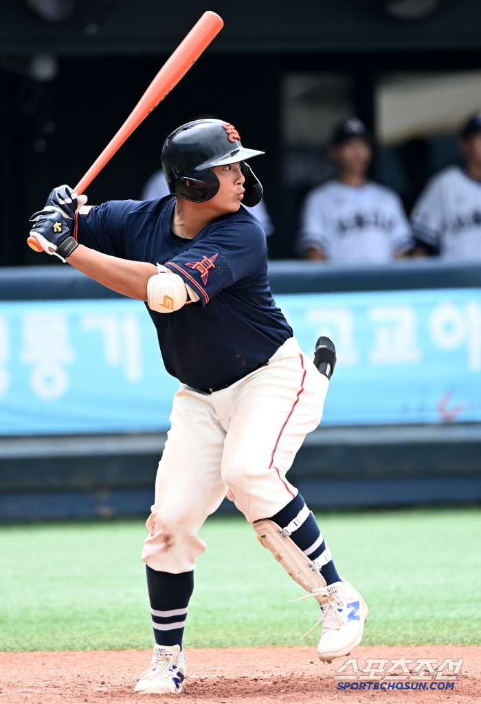 [포토] '이호준 감독 아들' 이동욱, 타격폼도 비슷
