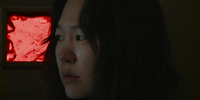 '봄밤' 한예리 "알코올 중독자 연기? 일부러 노인처럼 몸도 구부정한 자…