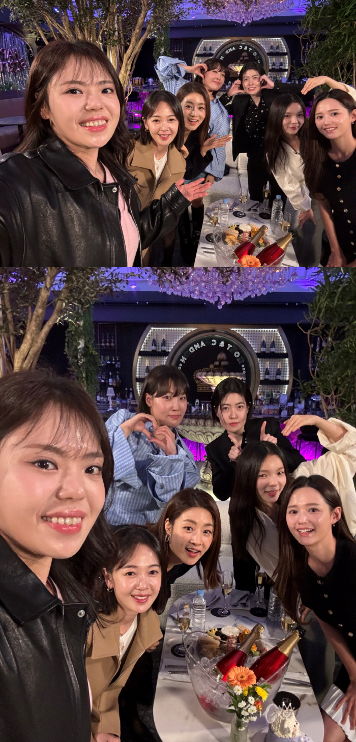 '써니' 심은경X강소라→박진주 재회한 셀카 공개..'태양♥' 민효린만 빠…