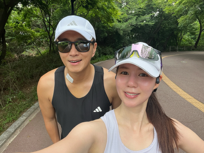 '갑상선암 수술' 진태현, 아내♥박시은과 재활 운동 스타트…아직은 선명한…