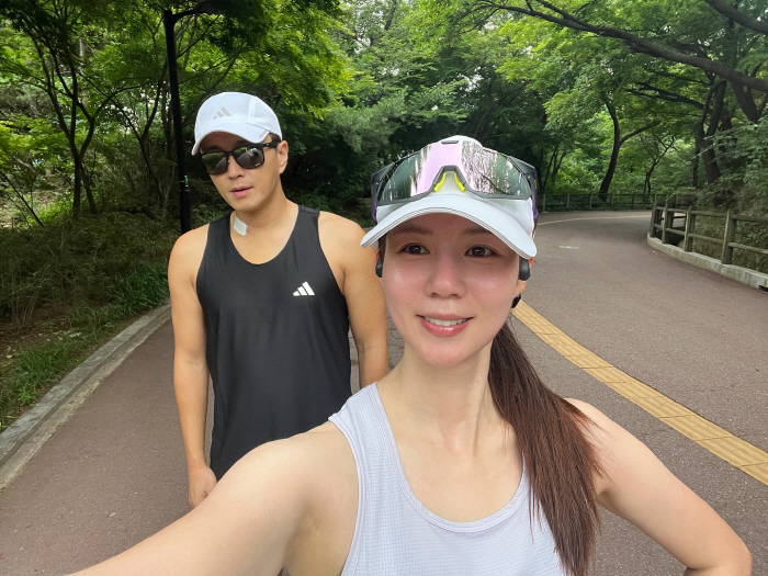 '갑상선암 수술' 진태현, 아내♥박시은과 재활 운동 스타트…아직은 선명한…