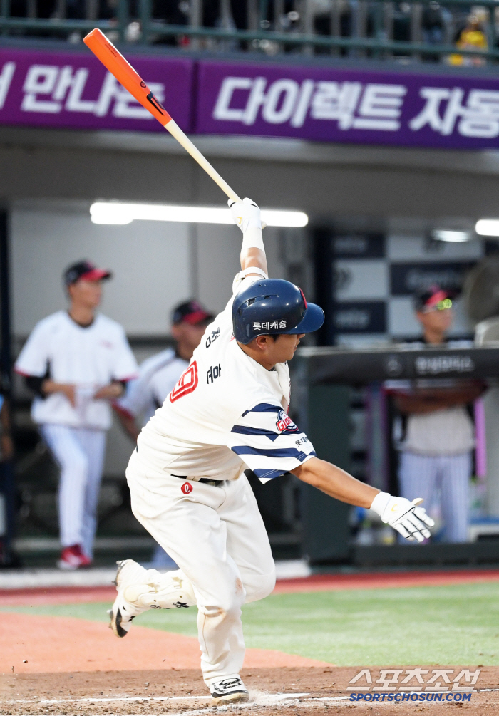 '롯데 드디어 공동 2위 등극. 1위 보인다' 이민석 6.2이닝 무실점 …