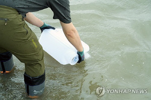 원안위, '북한 우라늄공장 폐수' 조사…강화도 시료 채취
