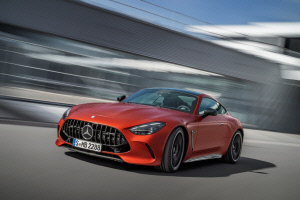 [해외시승] 벤츠 신기술 집약체 AMG GT..한 가지 아쉬움은