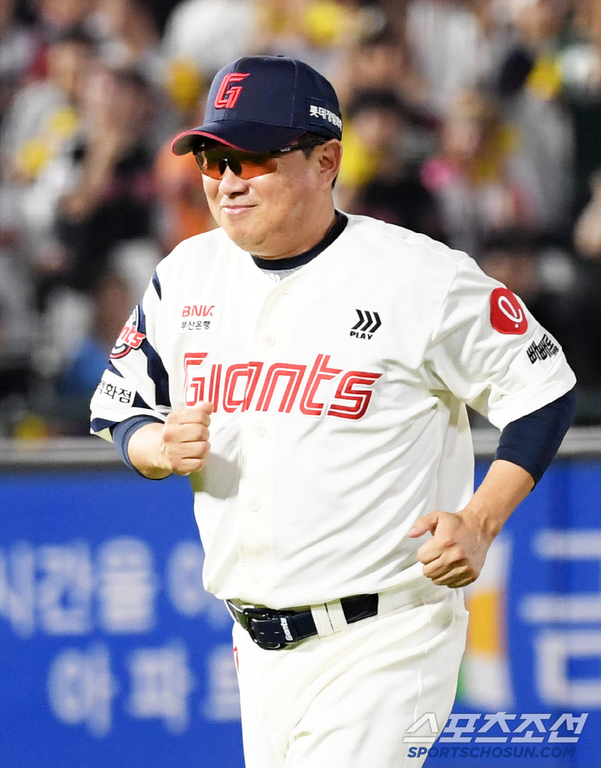 "소리 빽 지르더라, 시끄럽다 이거지"…김태형 감독, 왜 김원중 돌발 행…