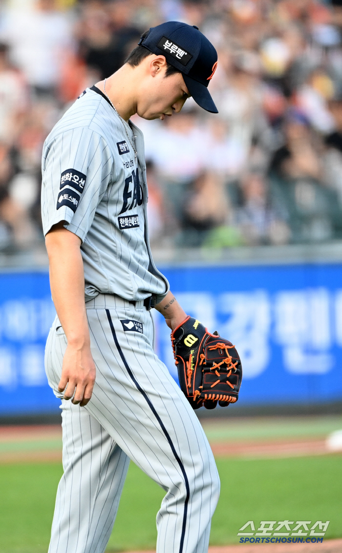 '14G ERA 6.23' 해도해도 너무한 78억 FA, 사령탑 신뢰는 …