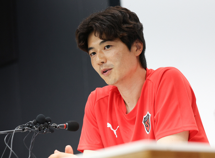 40번 유니폼 동났다→이적하자마자 '영일만 달군 열KI'...'포항 입단…