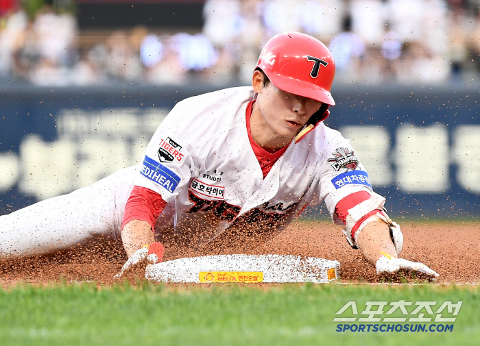 [포토] 3루타 친 김호령