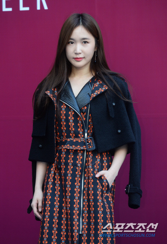 초아, '60만원짜리 사주' 후기 소름돋네 "눈물 나고 닭살 돋아...싹…