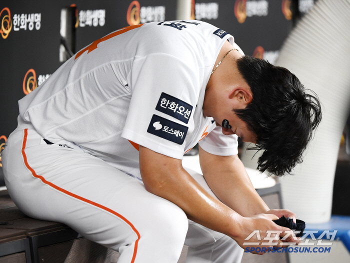 9연속 볼에 주먹 꽉 쥐었다→1이닝 2K 퍼펙트 SV…21세 클로저, 완…