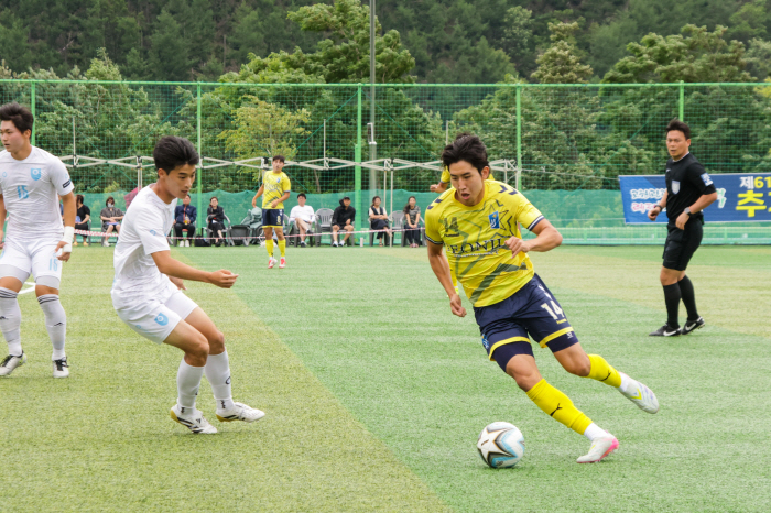 [대학축구]'소나기골' 연세대, 동신대 9-0 잡고 토너먼트 진출 확정