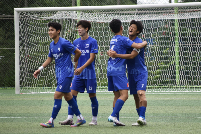 [대학축구]'소나기골' 연세대, 동신대 9-0 잡고 토너먼트 진출 확정