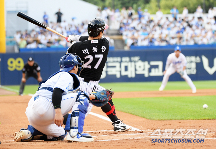 [포토] 만루 찬스 병살타 LG 박동원