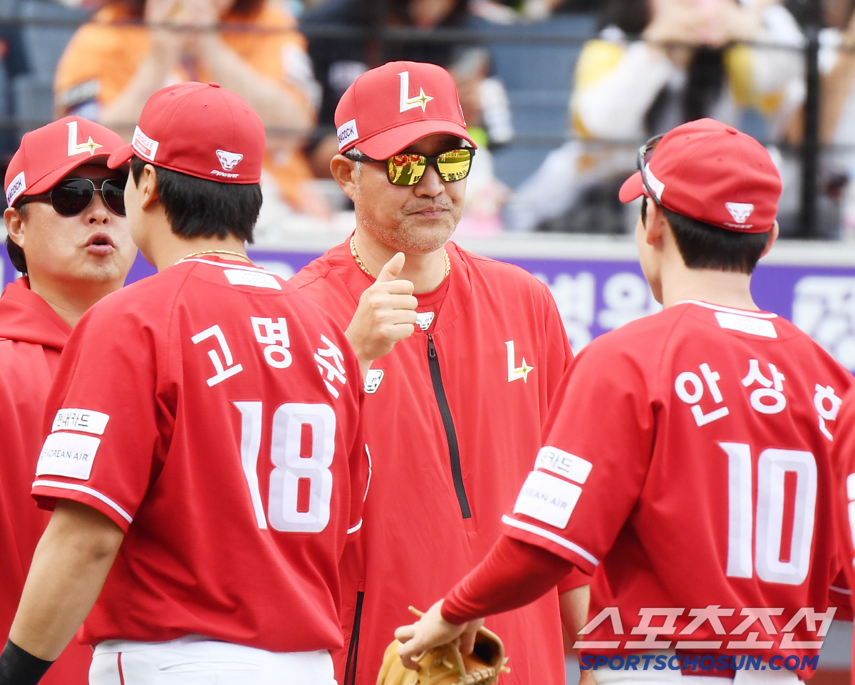 'KT 패배 → 다시 5위다!' 투타 압도 SSG, NC 잡고 위닝시리즈…
