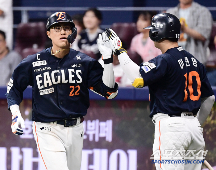 8회 채은성→9회 리베라토 '후반 저력 미쳤다'…한화, 키움 잡고 2연승&위닝시리즈 확보