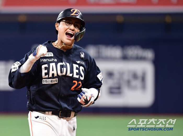 연이틀 9회 결승타, 이러니 1위 한다…사령탑의 미소 "모두 칭찬하고 싶…