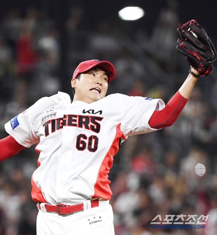 '와 5위' KIA 국내 우완 에이스라니, 낯설다…"타이거즈 대표 선수 …