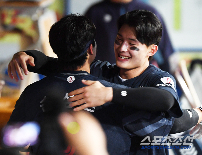 "급하면 확 올릴수도" 롯데 굴욕의 대패, 국대 외야수 복귀는 언제쯤