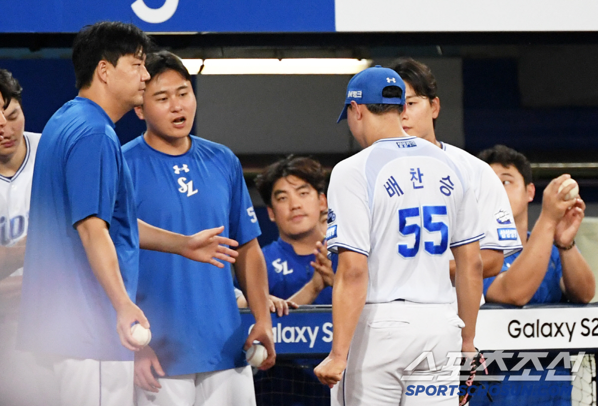 ‘154km 강속구도 무용지물’ BBBBBBBBBBB, 영점 안 잡힌 루…