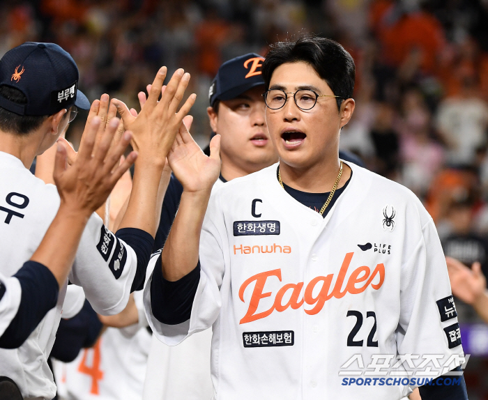 '고척 전광판 직격!' 이래서 90억원을 썼구나...오버페이 논란은 잊어…