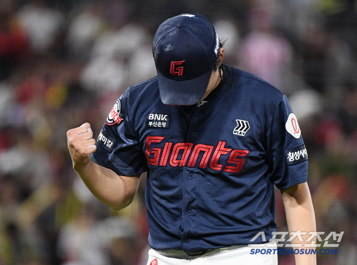 롯데 2위 탈환! 유강남 결승타 → 박찬형 쐐기타…'습도 90%' 광주 …