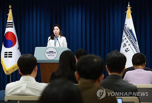 李대통령 "누가 집권하든 관계없이 국민 지지얻는 방송법 필요"