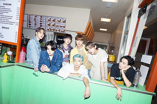 BTS, 애플뮤직 '10주년 최고 인기곡' 34위…블핑 로제도 올라