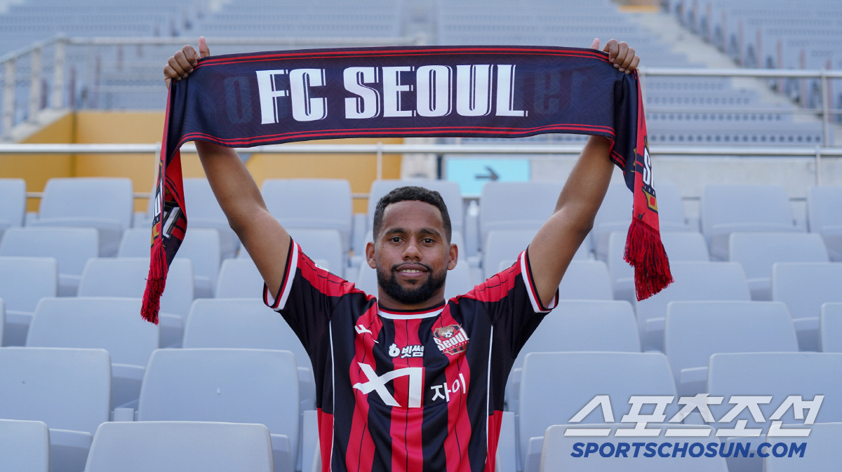 "굿바이!수엡" '슈퍼크랙'안데르손,FC서울행..."수원FC 매순간 감사…