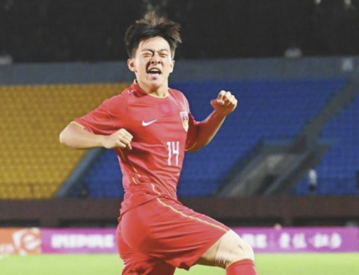 "중국이 일본 제치고, 한국과 1위 경쟁" 말도 안 되는 일이 실현됐다!…
