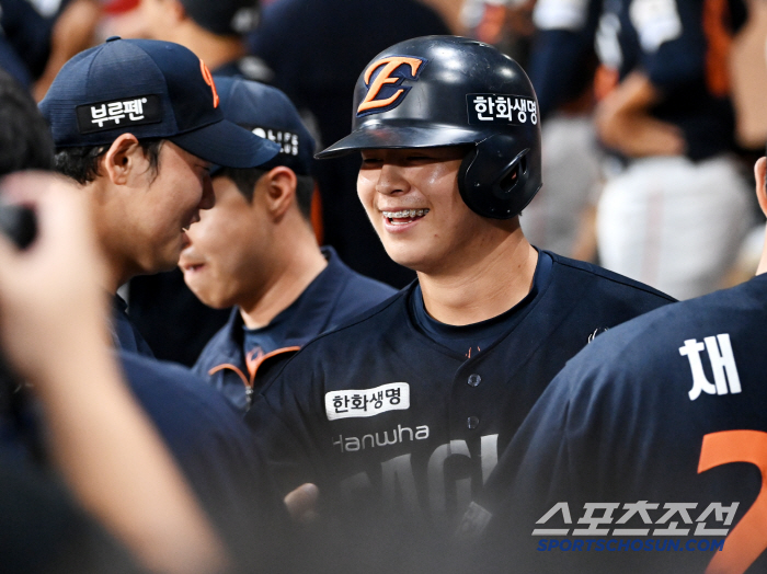 '타율 0.228'인데 4번타자? 분명한 믿음 이유 있다…"쓸데없는 3할…