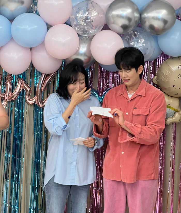 임라라♥손민수, 2세 쌍둥이 성별은 '아들·딸'..."기적처럼 느껴지는 …