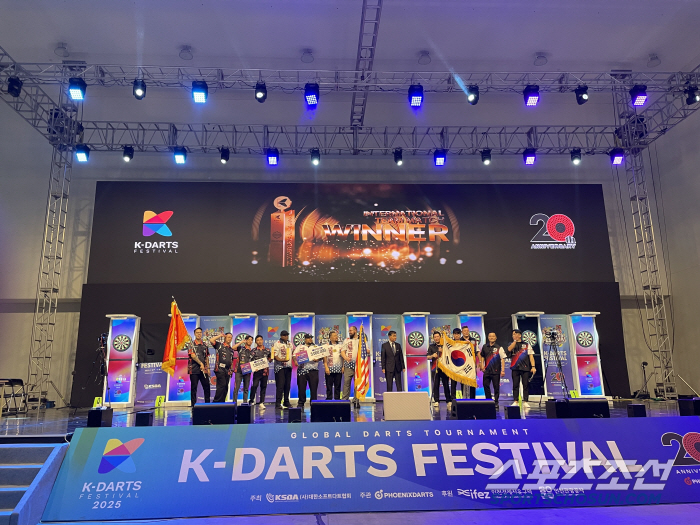 "K-다트,어메이징!" 다트에 꽂힌 전세계 3500명 인천 송도 운집,'…