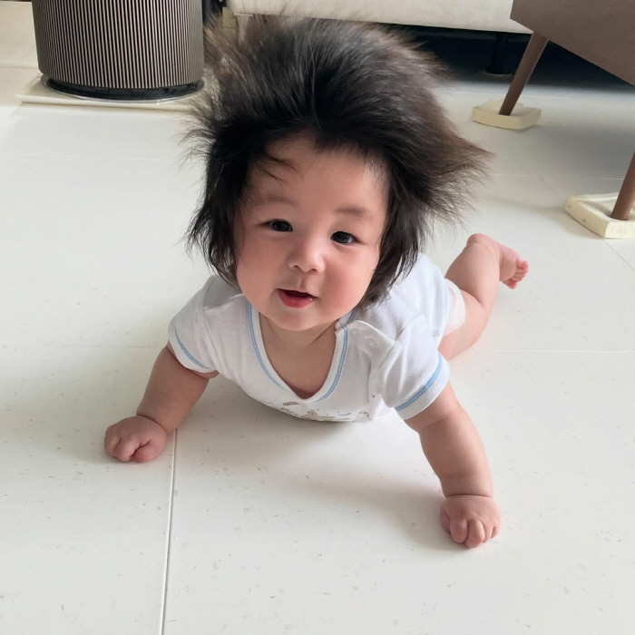 심형탁♥사야 子, 6개월 맞나? '초사이어인' 머리숱 "언제 내려갈까요?…