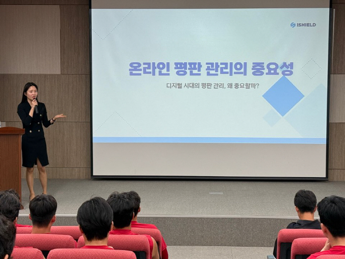 "선수가 아닌 사람을 키운다" 야구단 아니고 대학인가? 왜 정성을 들일까…