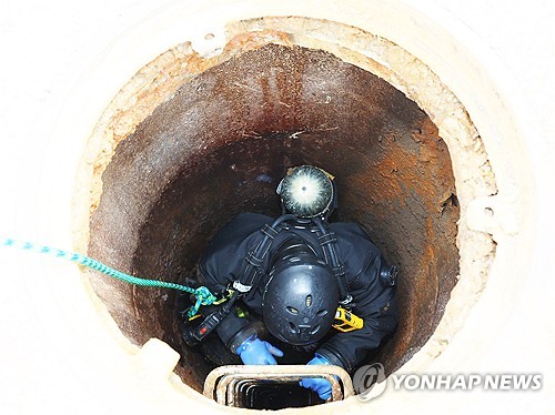 '맨홀의 비극' 반복되는 밀폐공간 질식사고…여름철 집중