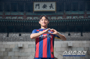 샤프볼 아는 'FC서울 멀티수비'이시영, 수원FC 유니폼 입었다! 