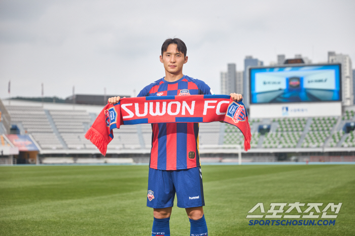 샤프볼 아는 'FC서울 멀티수비'이시영, 수원FC 유니폼 입었다! "팀에…