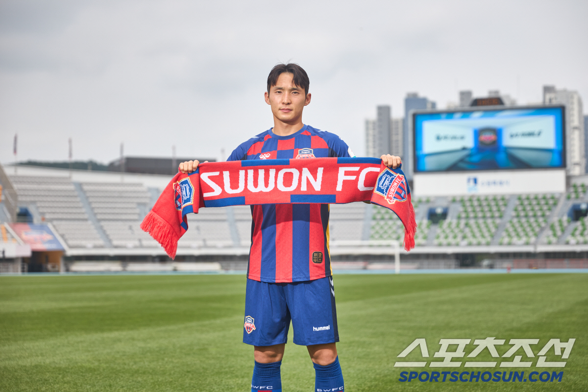 샤프볼 아는 'FC서울 멀티수비'이시영, 수원FC 유니폼 입었다! "팀에…